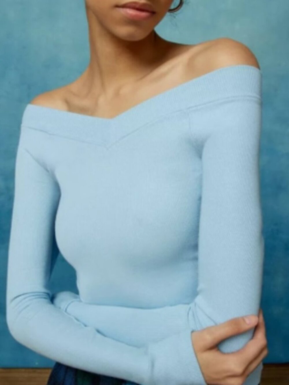 Urban Outfitters Shannen V-Neck Ribbed Long Sleeve Top